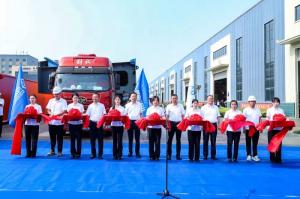 發車！1000t“鋼鐵巨獸”，助力長江中上游最大規模碼頭建設